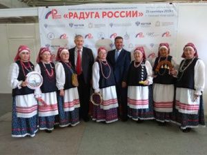 Пусть звенят бубенцы ямщиков звонко и долго…