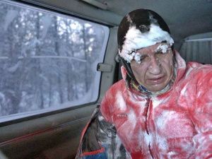 Спортсмен-экстремал пробежал 50 км в Оймяконе при температуре -60°C