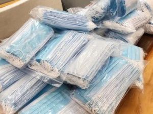 "Сегодня 3 млн масок прибудут в Нижний Бестях и будут перенаправлены в Якутск"