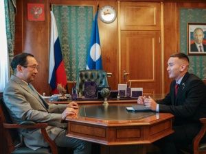 Айсен Николаев в качестве наставника встретился с Героем России Игорем Юргиным