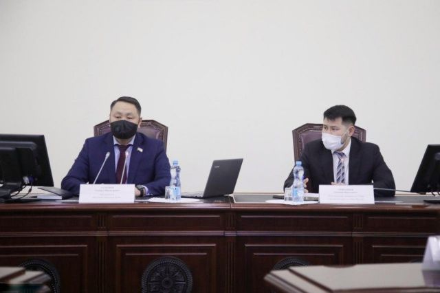 Евгений Григорьев встретился с депутатами Гордумы