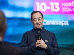 Айсен Николаев принимает участие в программе обучения управленческих команд в Салехарде