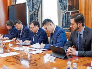 Айсен Николаев поставил правительству Якутии задачи по реализации поручений Президента РФ