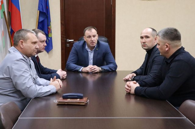 В УФСИН состоялась рабочая встреча с Президентом адвокатской палаты РС (Я) и начальником Управления МЮ по РС (Я) 