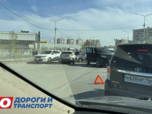 Массовое ДТП стало причиной крупной пробки
