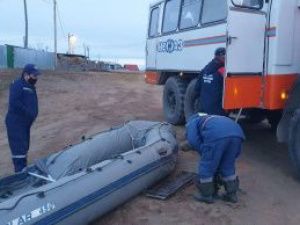 В Тулагино спасли пьяных охотников, застрявших на острове