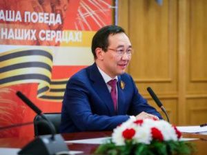 Айсен Николаев в режиме видеоконференцсвязи поздравил ветеранов с 75-й годовщиной Великой Победы