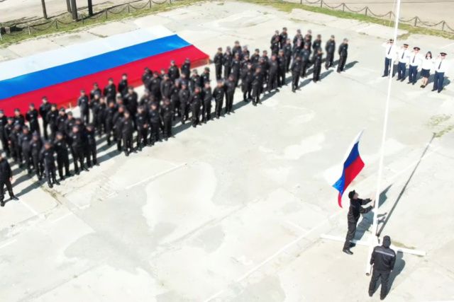 В исправительных учреждениях УФСИН состоялись мероприятия, посвященные Дню Государственного флага Российской Федерации