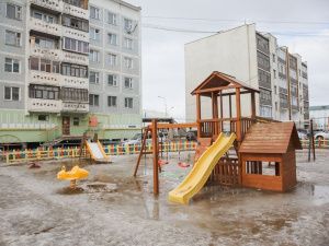 «Народный бюджет»: В Якутске провели проверку по проекту благоустройства дворовой территории