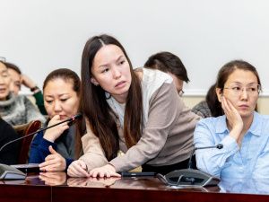 Руководитель КСВО Юлия Белехова обсудила с преподавателями СВФУ вопросы интеграции участников СВО в учебный процесс