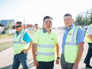 Члены правительства республики осмотрели ход дорожного строительства в рамках нацпроекта «БКАД» в Якутске