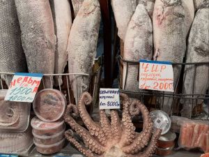 Японского актера впечатлил Крестьянский рынок — и Toyota Probox в Якутске