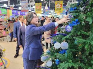 Джулустан Борисов принял участие в благотворительной акции «Елка добра»