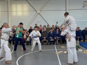 В селе Мяндиги Якутии открыли новый спортивный зал