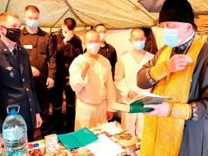 В исправительных учреждениях Якутии осужденные приняли участие в крещенских купаниях