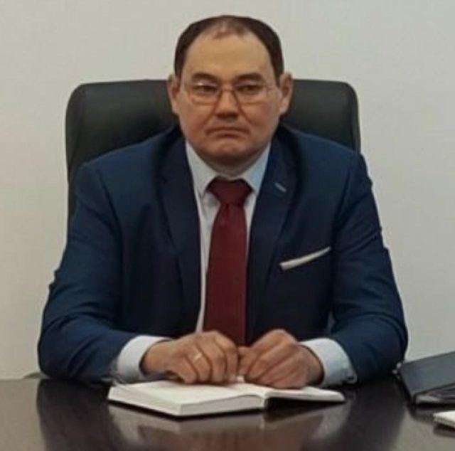 Руководитель улуса, незаконно утвердивший бюджетную смету, оправдался тем, что не в курсе всех требований бюджетного законодательства