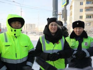 В Якутске уборка и вывоз снега с дорог идут по графику