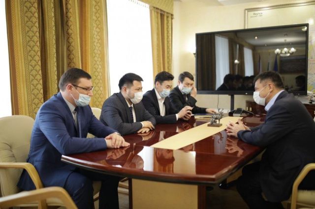 Андрей Тарасенко и Евгений Григорьев обсудили планы по развитию столицы республики