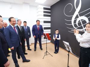 В Хатырыкском наслеге открыли культурно-спортивный центр имени Максима Кировича Аммосова