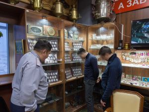 Осужденные, отбывающие наказание на участке колонии-поселения при лечебно-исправительном учреждении № 5, посетили музей ретротехники