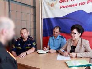 Исправительную колонию № 7 посетили Уполномоченный по правам человека в Республике Саха (Якутия) Сардана Гурьева и прокурор по надзору за соблюдением законов в исправительных учреждениях Якутии Виталий Полин 