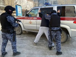 В Якутии за неуплату счета в ресторане задержан скрывавшийся от военной прокуратуры мужчина