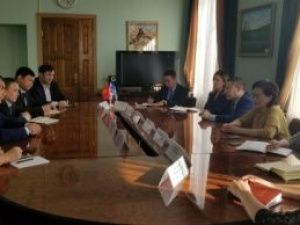 В автосервисе, куда насильно привезли женщину, работали нелегалы