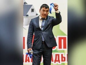 Директор «Якутской ярмарки» получил семь лет строгого режима и штраф в четыре миллиона рублей. Он дал взятку министру Ирине Высоких