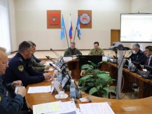Министр МЧС РФ Евгений Зиничев провёл в Ленске совещание по вопросу готовности Якутии к паводку