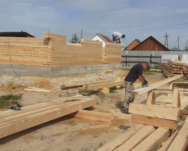 Для будущего дома семьи Моякуновых в Мархе построили первый этаж