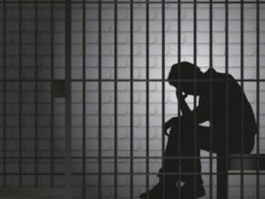 Житель Сунтарского района предстанет перед судом по обвинению в причинении тяжкого вреда здоровью, повлекшего смерть его родственника