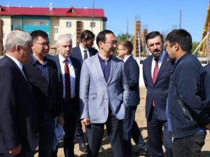 До конца года 3 многоквартирных дома введут в поселке Чульман взамен аварийных