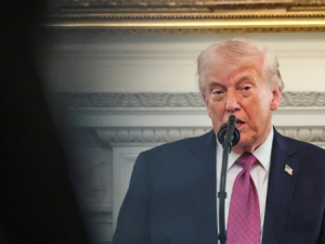 Трамп пригрозил уничтожить Иран