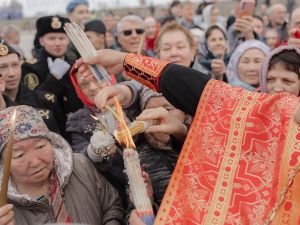 В Якутске прошел традиционный Крестный ход