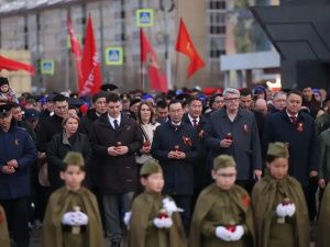 На площади Победы в Якутске зажгли «Свечу памяти»