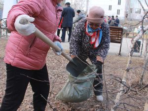 Коммунисты Якутии: Нет — глумлению над памятником Карлу Марксу и одноименным сквером! 