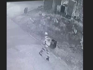 В Якутске 57-летний мужчина украл ноутбук и деньги из киоска в городском парке