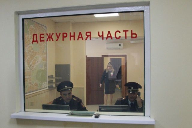 Трое жителей Якутска вымогали у горожанина 125 тысяч рублей