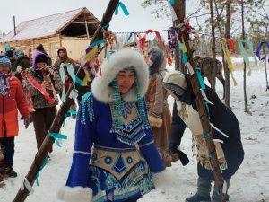 В Якутске отметили Сиңилгэн