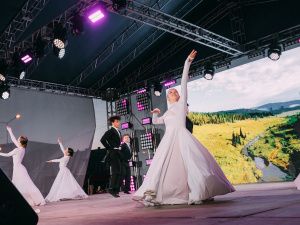 В  Якутске прогремел праздничный салют в честь 80-летия Великой Победы