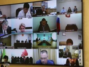 Глава Якутии о нерабочих днях: «Организации, нарушающие режим ограничений, должны закрываться»