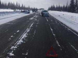 Женщина и двое детей пострадали в ДТП в Якутии