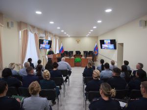 В УФСИН выступил представитель Управления Госавтоинспекции МВД региона 