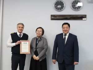 Летный состав авиакомпании «Якутия» наградили за профессионализм во время реконструкции аэропорта