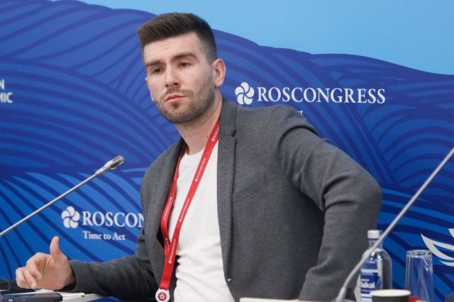 Топ-менеджер АНО «Диалог Регионы» рассказал, как губернаторы ДФО работают с соцсетями