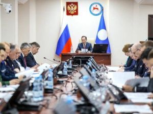 Айсен Николаев дал поручения по усилению мер безопасности к 80-летию Победы