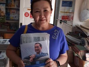 Подписчики газеты «Кыым» получают книги «Суруллубут суоруллубат»