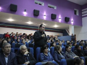 Отчет правительства Якутии за 2018 год принят жителями Хатассов, Табаги и Пригородного
