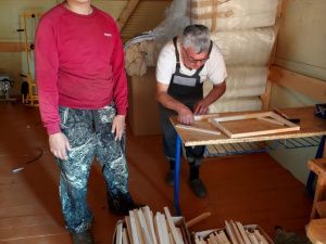 Иппотерапия и отдых в апидомиках: семья из Вилюйского района открыла уникальную экоферму