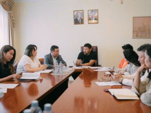 Евгений Григорьев встретился с активистами движения «Саха тыла 400»